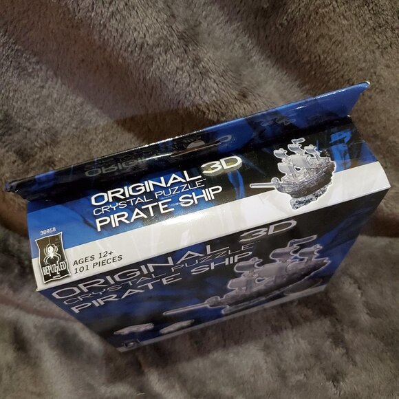 Bepuzzled Original Deluxe Level 3 Ship 101 Piece 3D Crystal Puzzle 30958 - Picture 3 of 7
